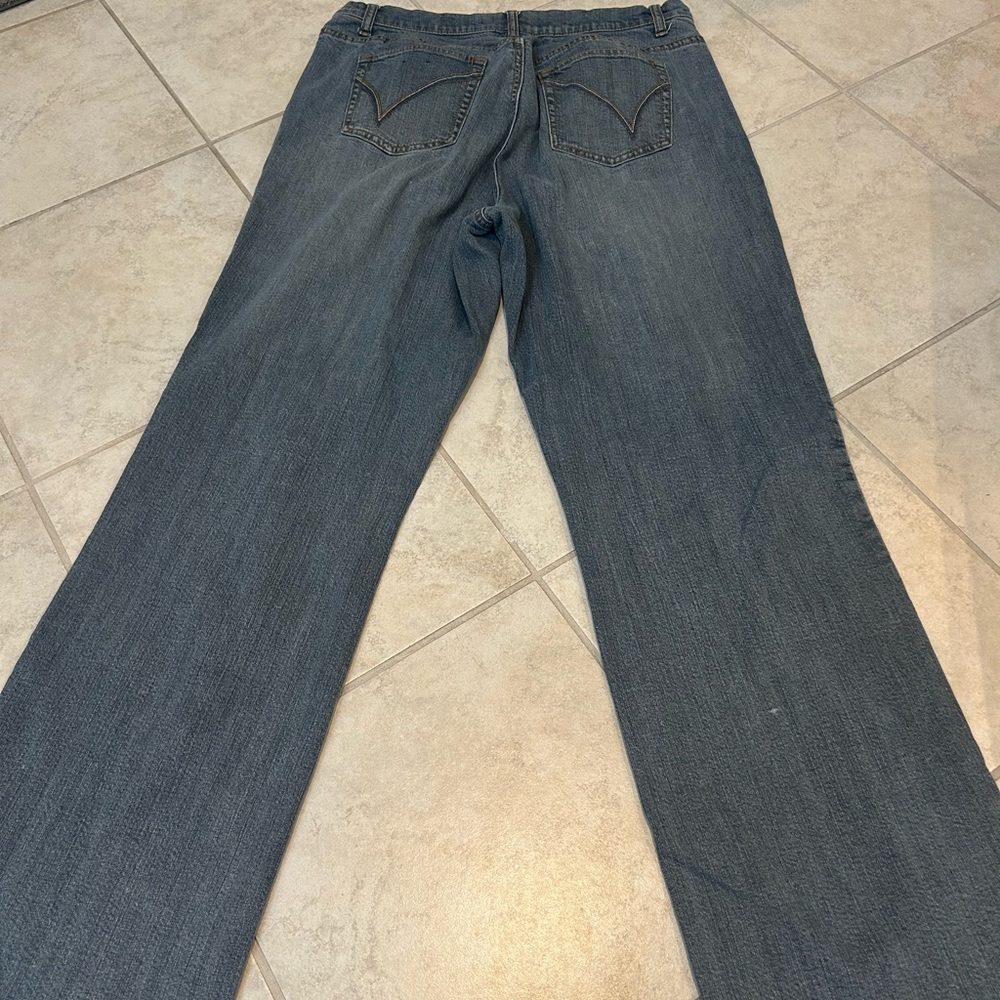 Classic Blue Women's Jeans - Picture 2 of 4